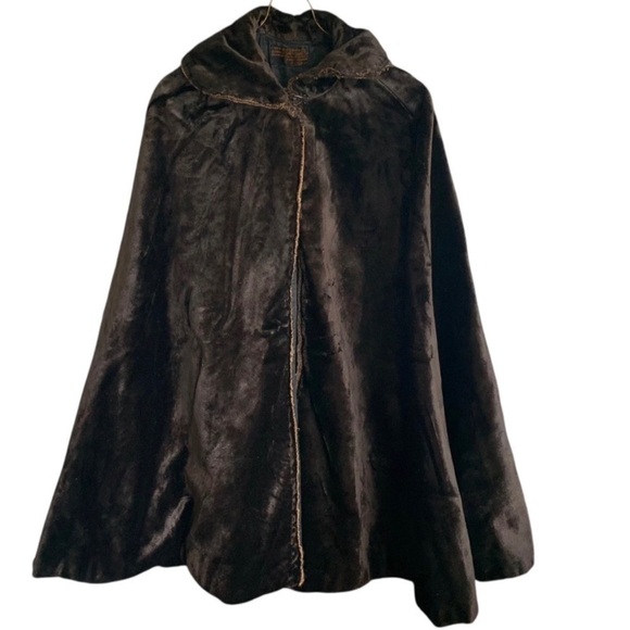 American Vintage Jackets & Blazers - Victorian Velvet Cape Opera Period Salt’s Soult Company F. E. Kite Antique